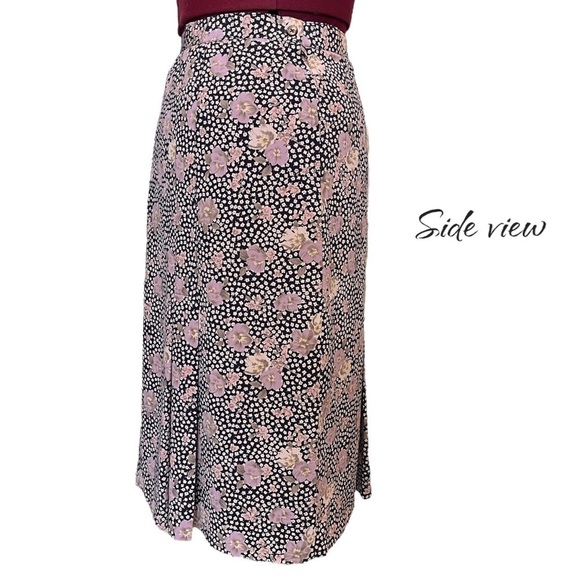 Vintage A-Line Floral Midi Skirt with Box Pleat Hem Detail - Picture 8 of 10